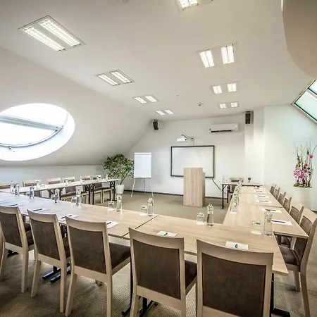 Aplend Hviezdoslavovo Namestie Apartment Bratislava